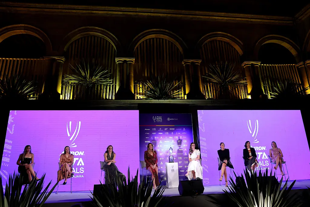 步步紧逼 步步紧逼