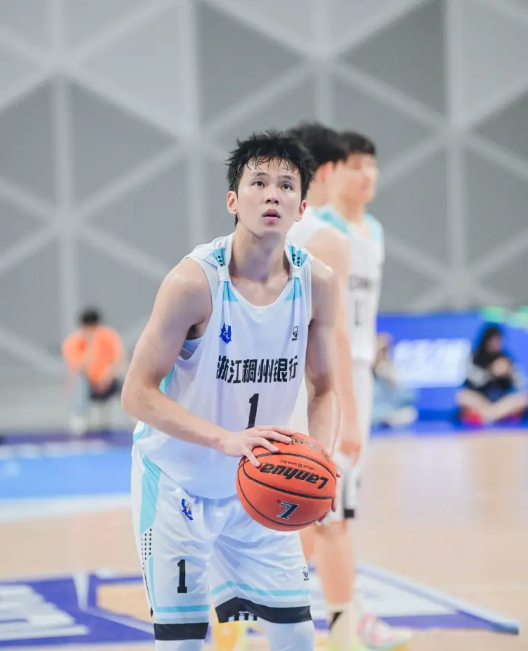 B组广厦男, 不着