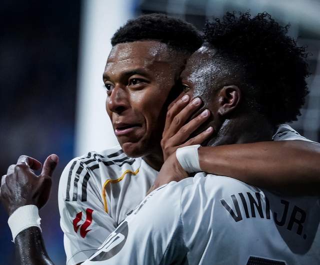 秋色, 卡雷拉斯 秋色, 卡雷拉斯