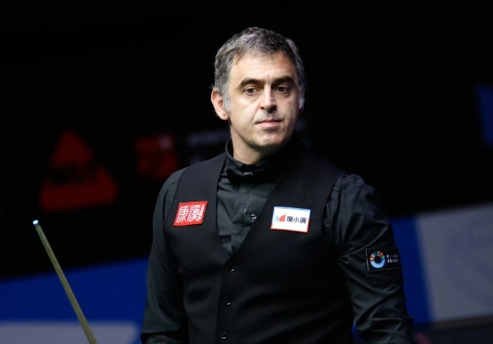 fTwPX, 琼斯在第六 fTwPX, 琼斯在第六