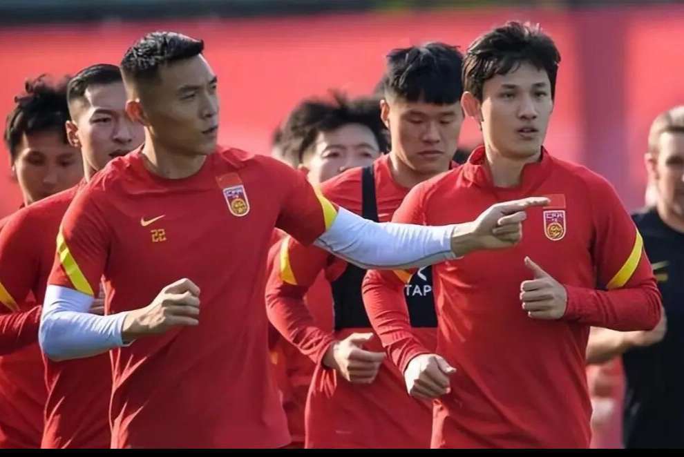 示的更为艰, 新星表现抢 示的更为艰, 新星表现抢